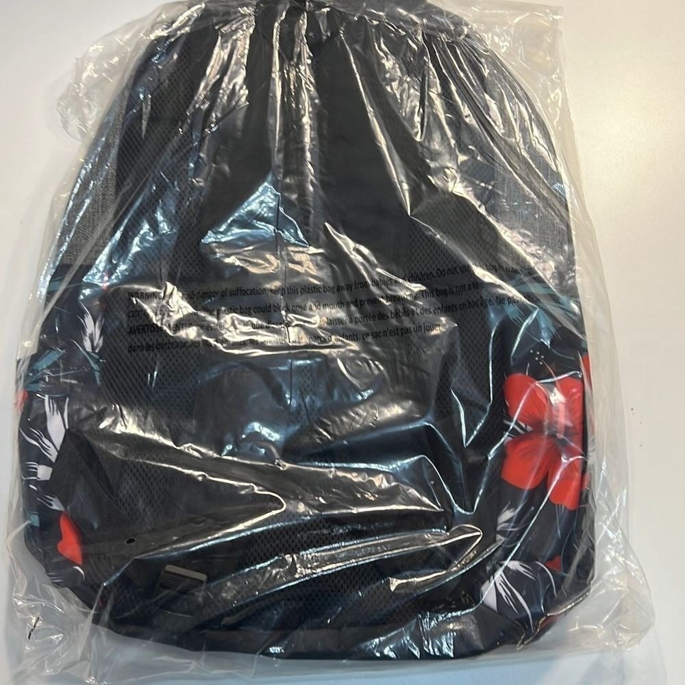 Disney Floral Mickey Mouse officially licensed school novelty Backpack NWT - Picture 4 of 4
